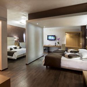 Camera familiare superior con letto king size